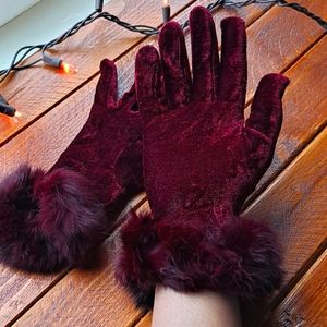 Gloves Real Fur Trim